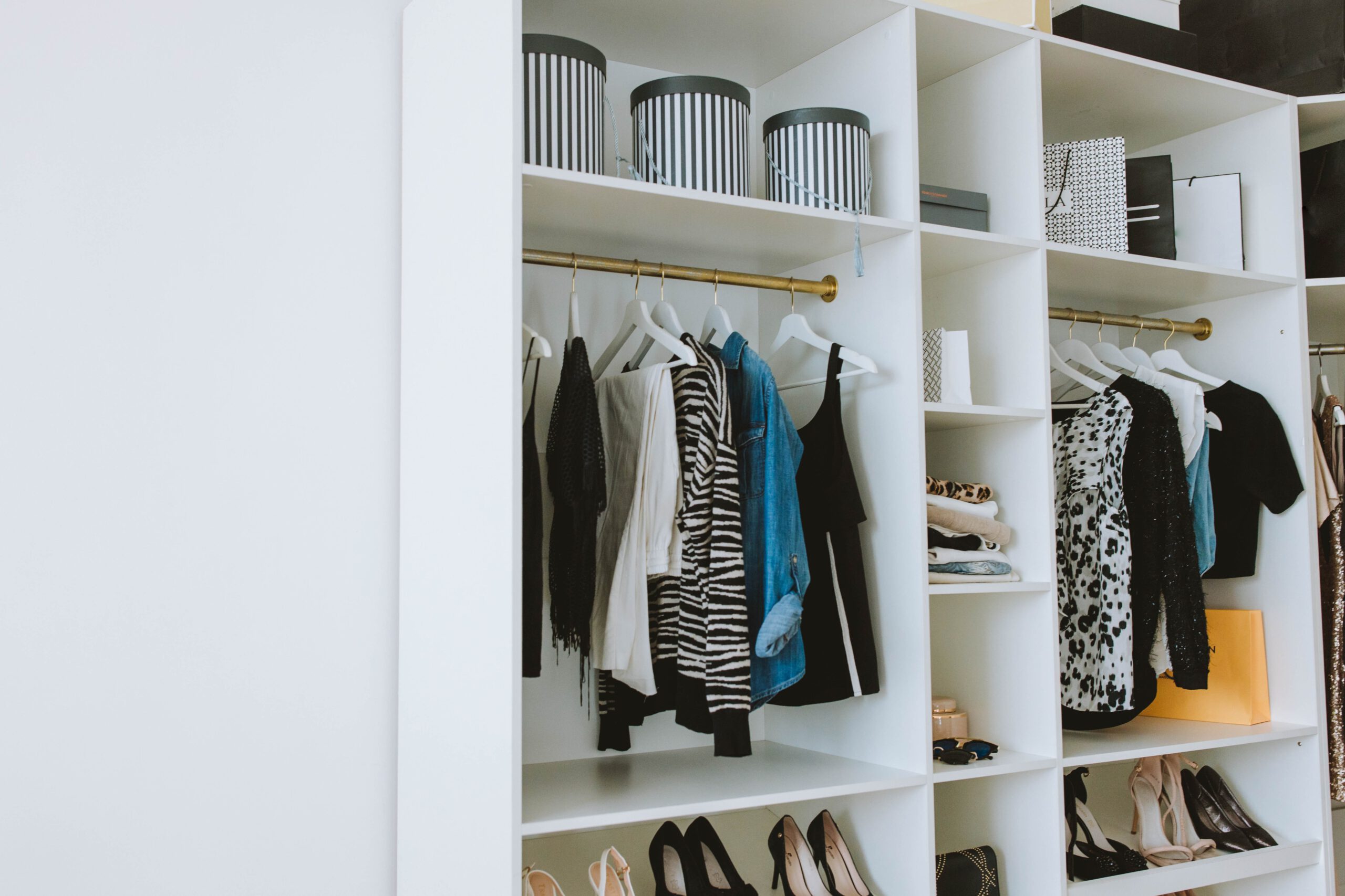 Kleiderschrank aufräumen in 3 einfachen Schritten - LD Design Dein Home Organizer